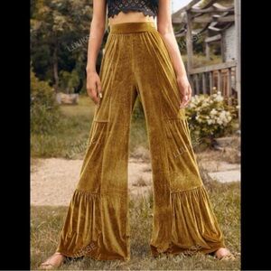 NWT Luukse Flared Velvet Pants - XL